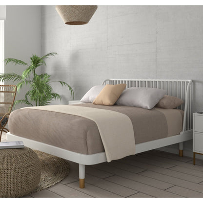 Madelyn Slat Back Platform Bed - Alpine Furniture