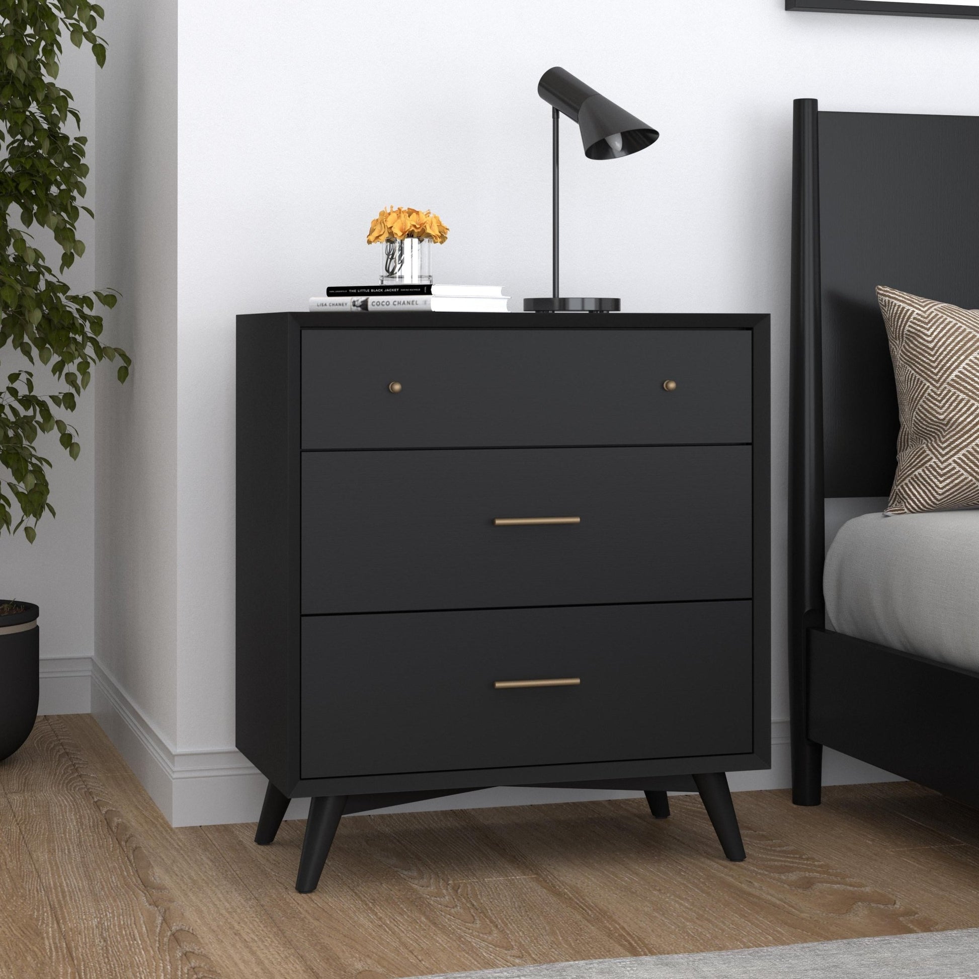 Flynn Small Chest, Black Flynn Small Chest, Black